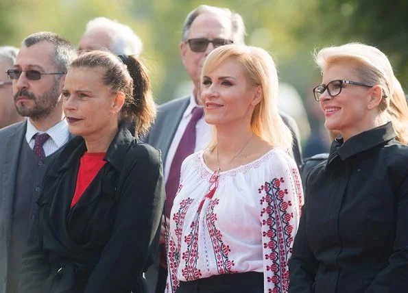 Princess Stephanie of Monaco, Prince Radu of Romania, Bucharest Mayor Gabriela Firea, Princess Margareta at Circus Park