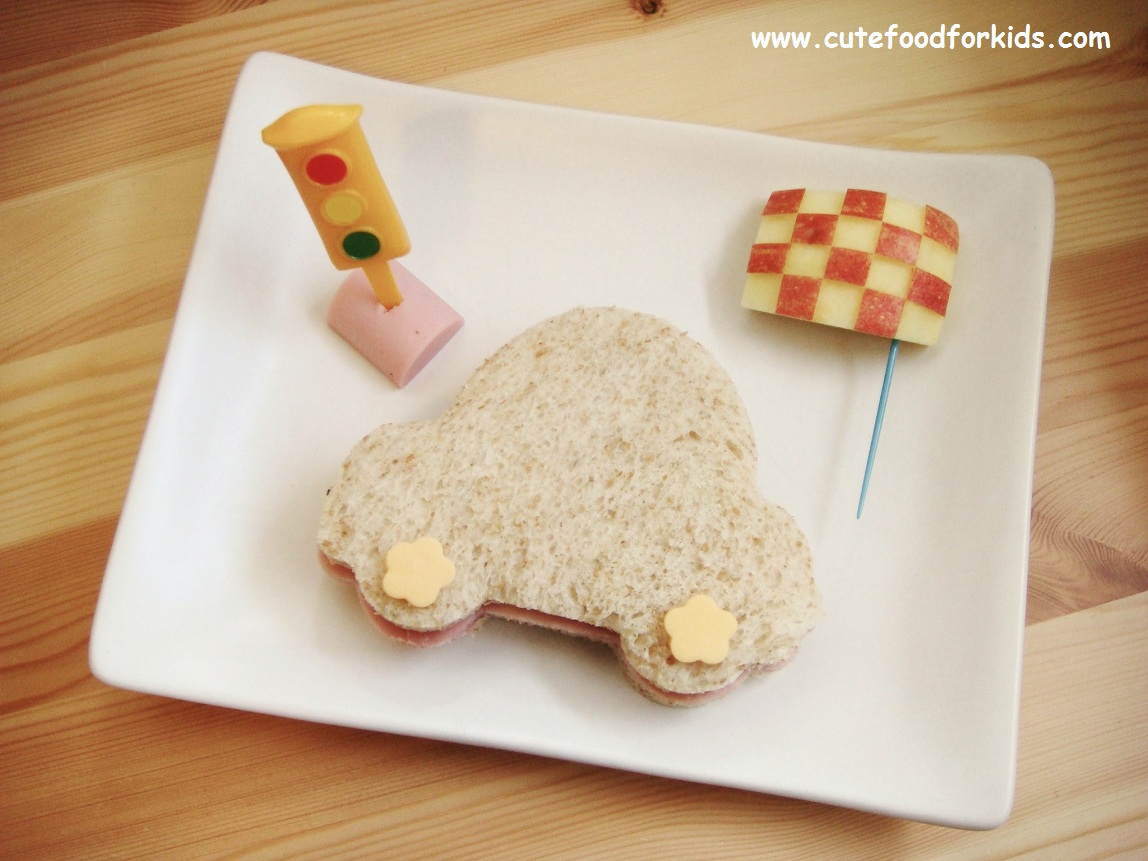 Fun cut. Kids Sandwich DIY.