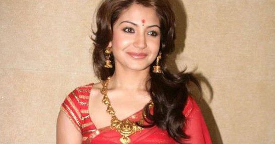 anushka sharma in red saree