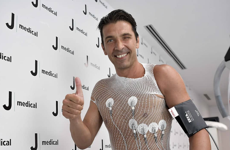 Le frasi divertenti sul ritorno di Buffon alla Juventus.