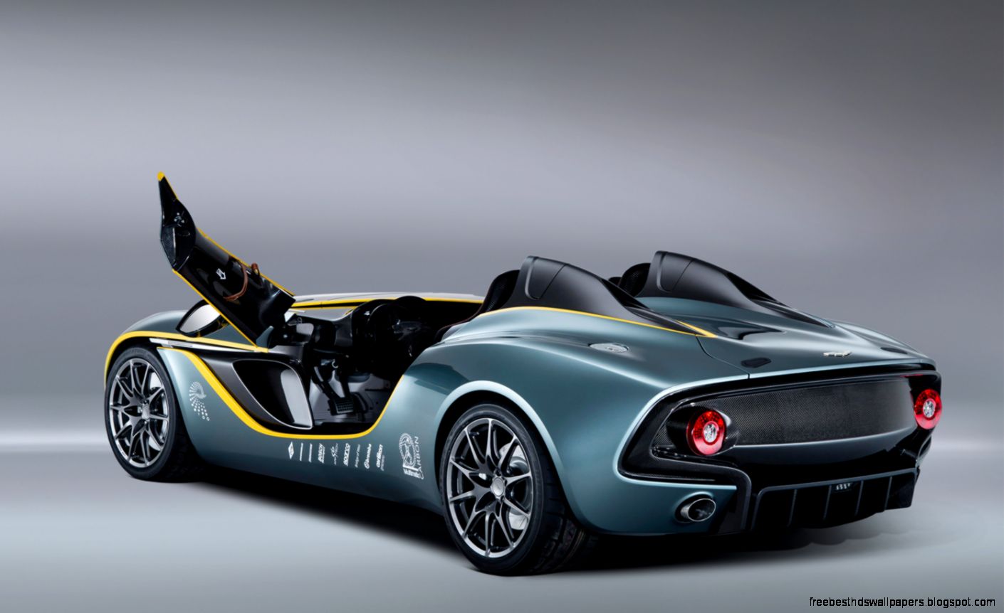 2013 Aston Martin CC100 Speedster Concept