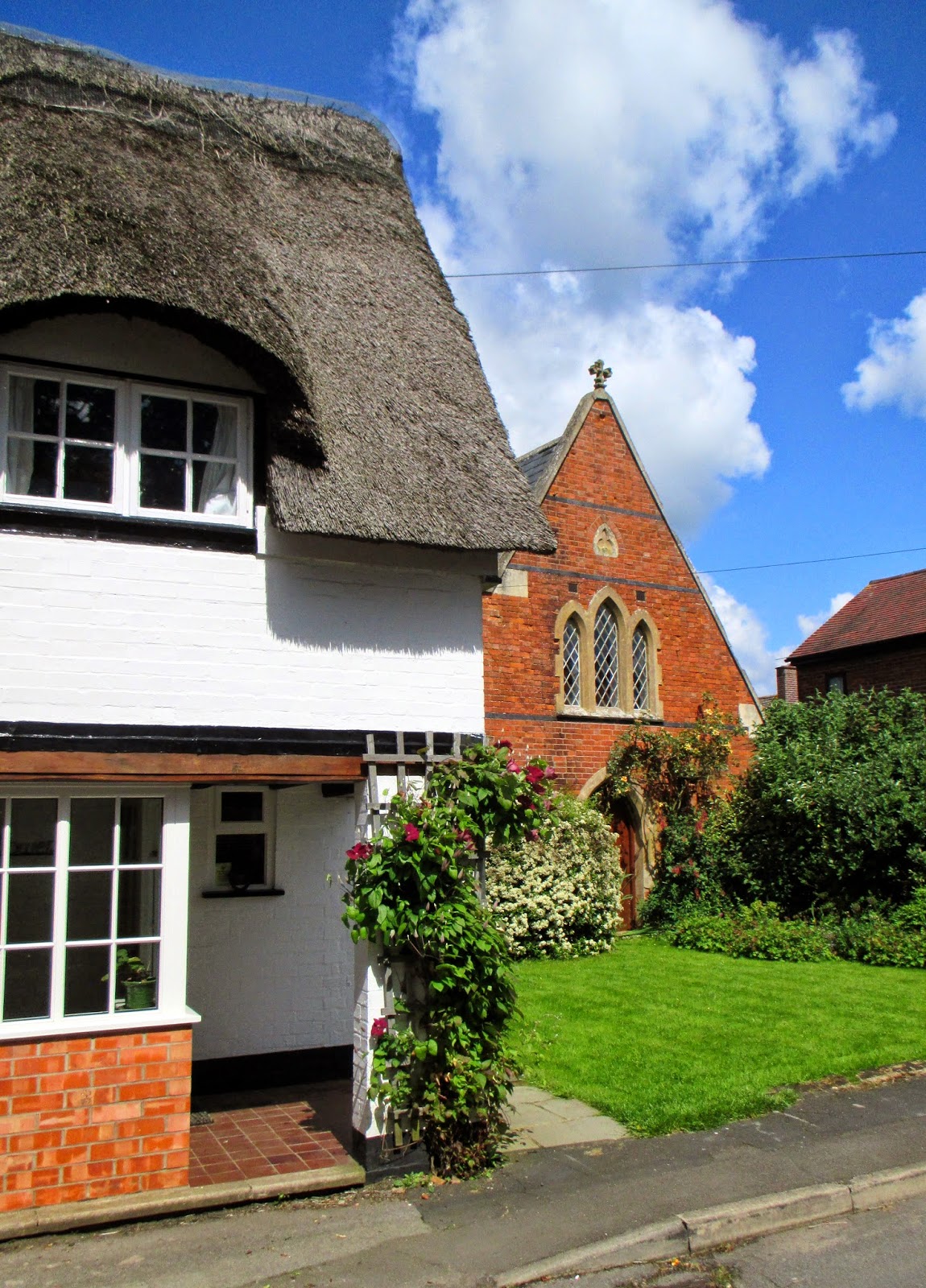 Today Around Coventry Thatched Roof Thursday 70 Marton, Warwickshire