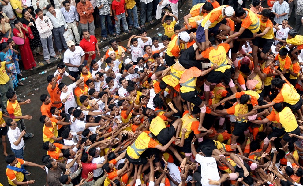 Maharashtra declares " Dahi Handi an Adventure Sport" ! India25 16141543