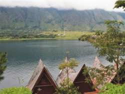 Hotel Terbaik di Danau Toba Parapat - Pandu Lakeside Parapat Hotel