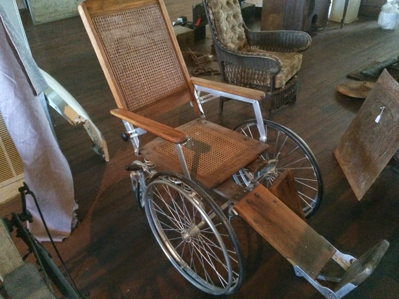 Vicksburg's Adolph Rose Antique Shop ANCIENT WHEELCHAIR