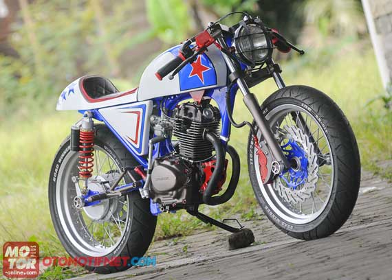 Honda win 100 Cafe Racer