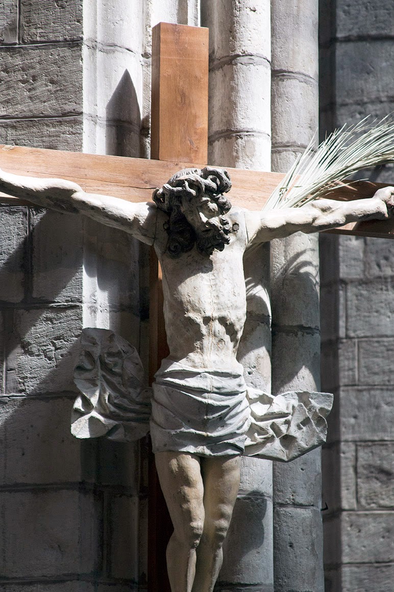 statue of Jesus in St Bataafs cathedral