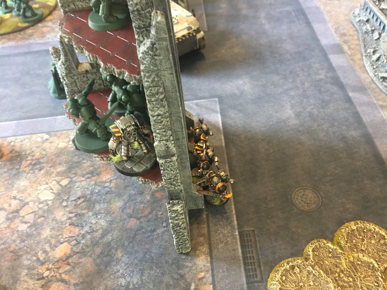 Hold the ground: Warhammer 40k - Secure and control