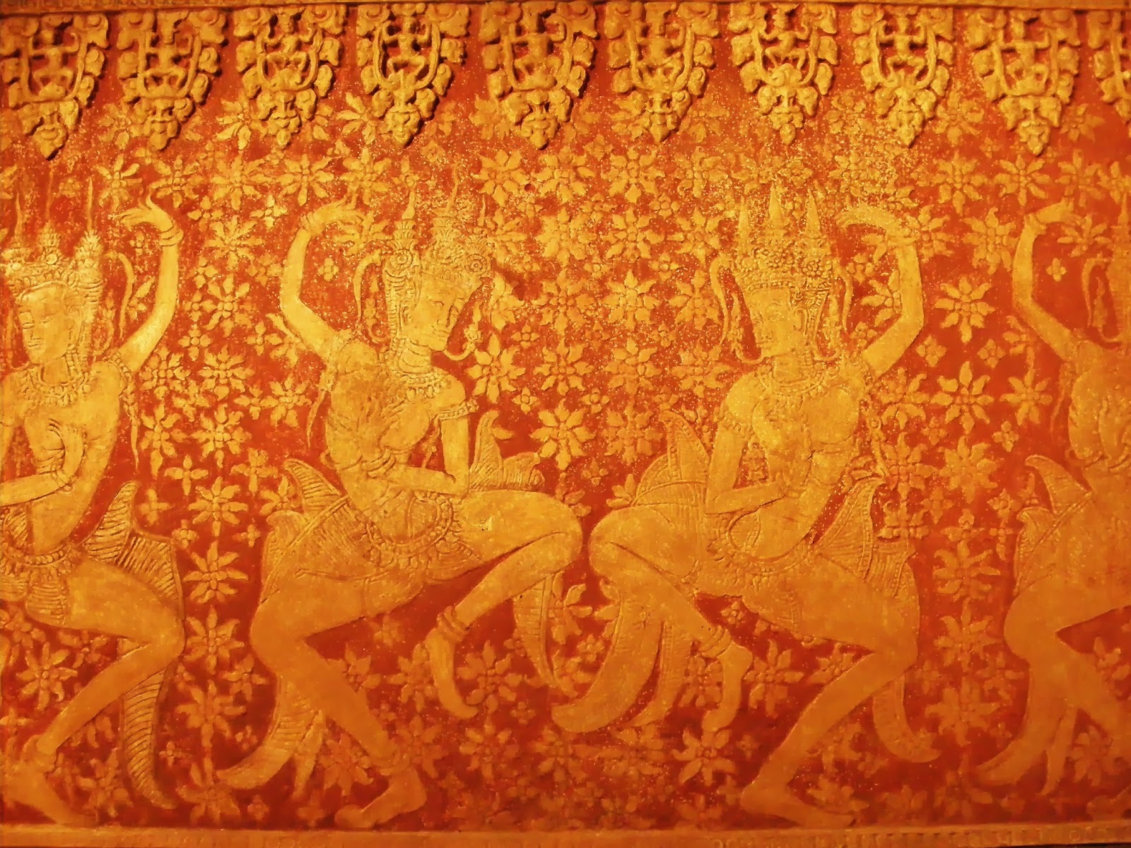 Sandy's France: Out and About: Exhibit: Angkor Wat