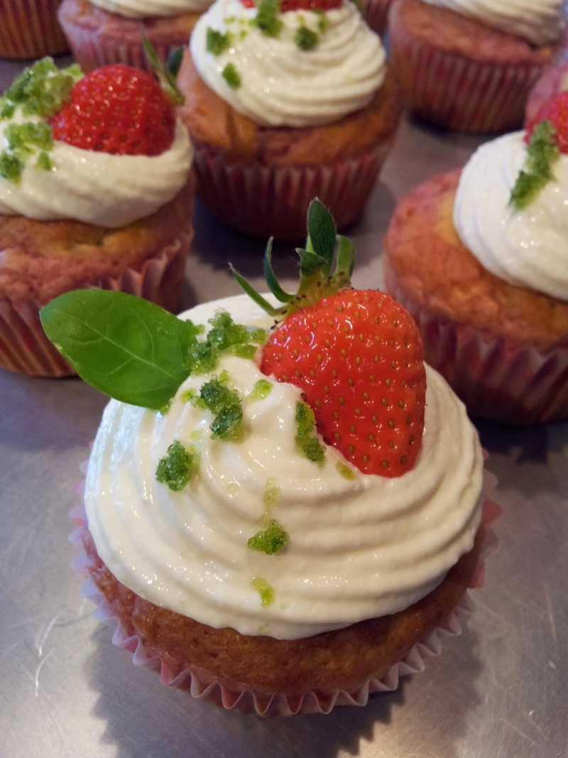 Leckere Rezepte ErdbeerMarmorMuffins mit Joghurt