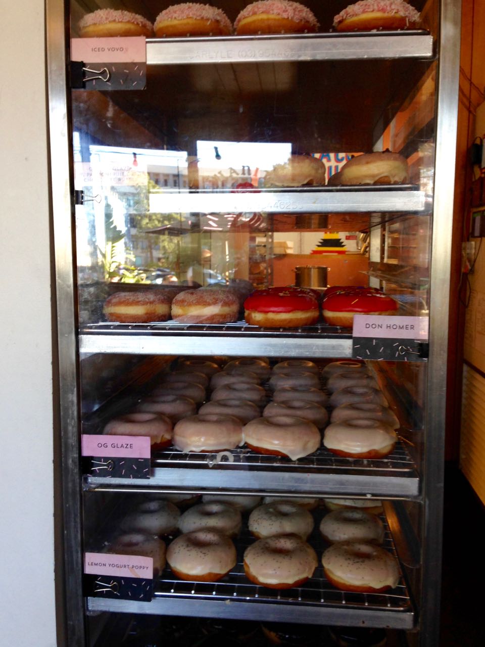 Green Gourmet Giraffe All Day Doughnuts / Juanita Peaches, Brunswick