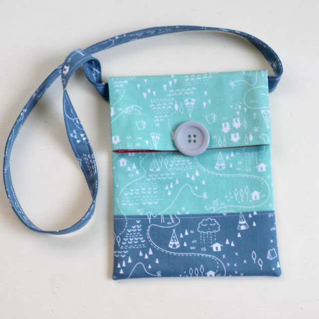 Simple Sling Bag Tutorial featured by top US sewing blog, Ameroonie Designs