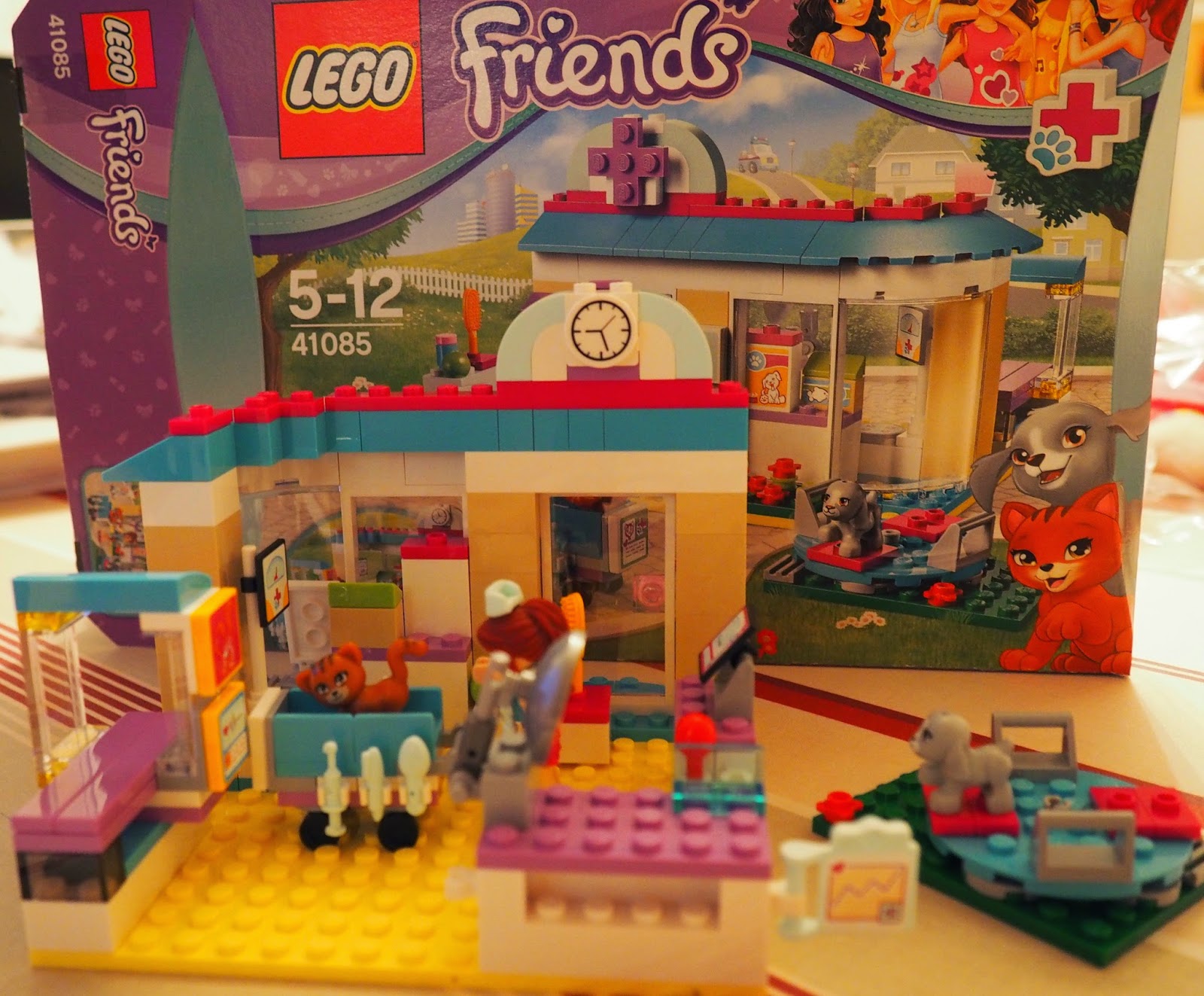 la r?�cr?�aZou de Maman Trouvetou: La clinique v?�t?�rinaire lego friends {?�a casse des briques #3}
