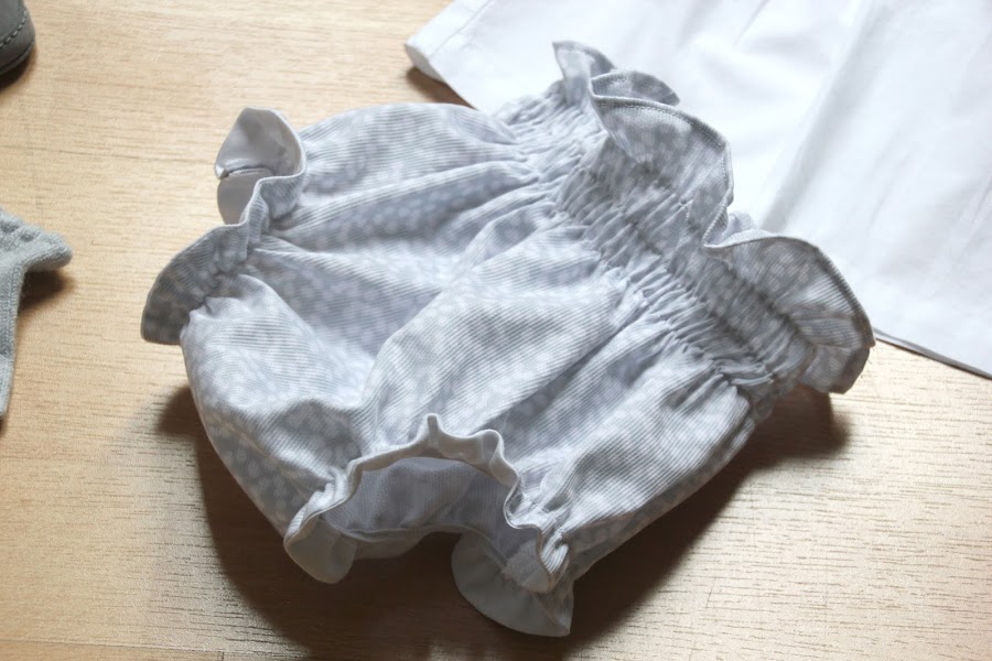 DIY Tutorial y patrones gratis BRAGUITAS CUBRE-PAÑAL para niño y para niña