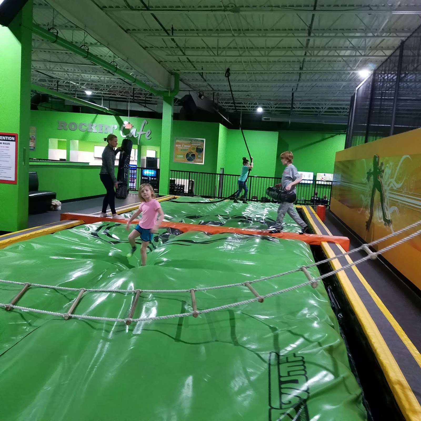 Play St. Louis Rockin' Jump Trampoline Park, Shrewsbury
