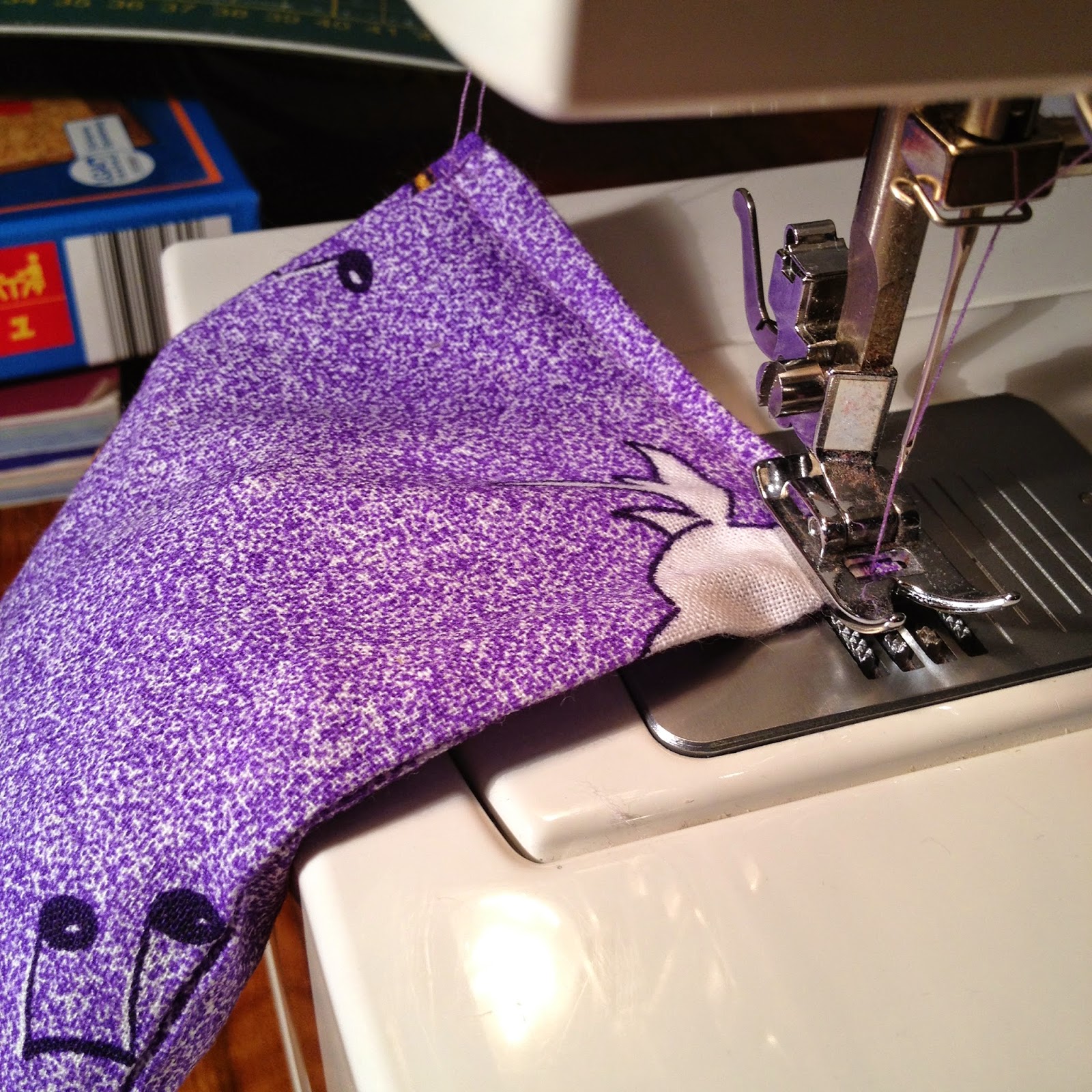 We are Happy Playing DIY Bean Bags! How to sew a throw bean bag