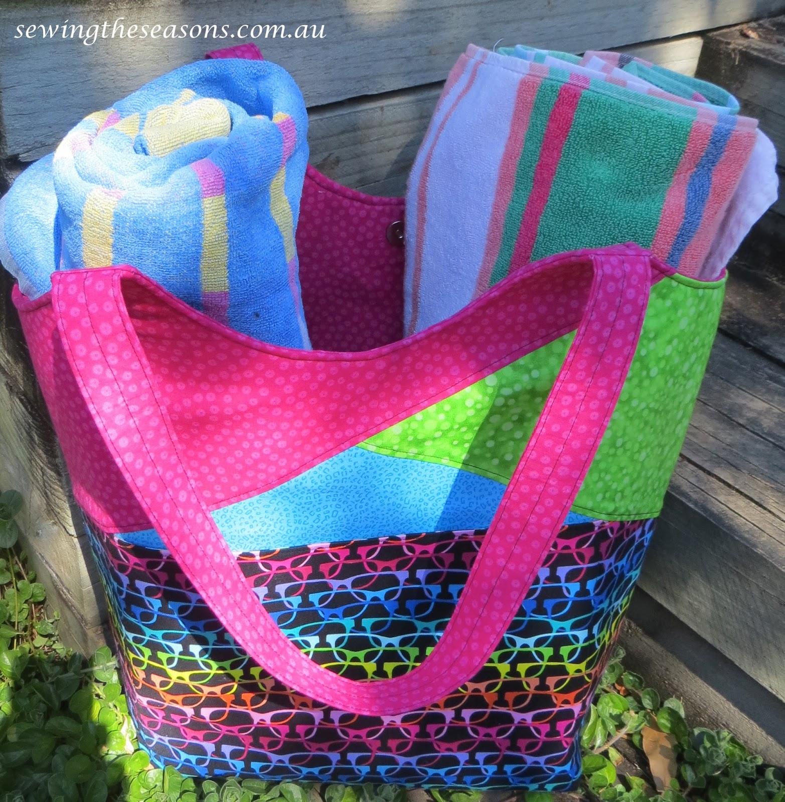Sewing The Seasons: Pattern Test - Stand Up and Tote Notice