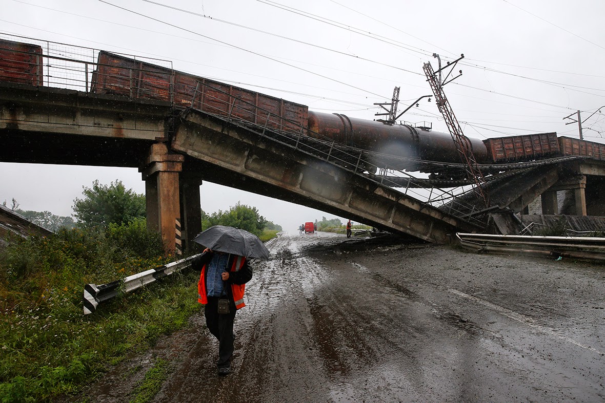 Мост подорвали Мост подорвали