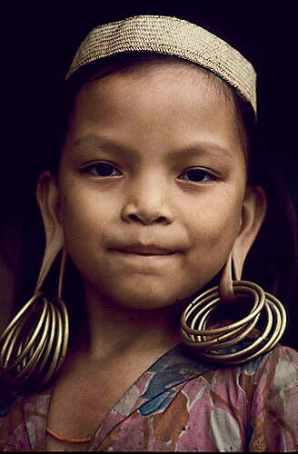 Tradisi Telinga Panjang Suku Kenyah - Lepau Kenyah