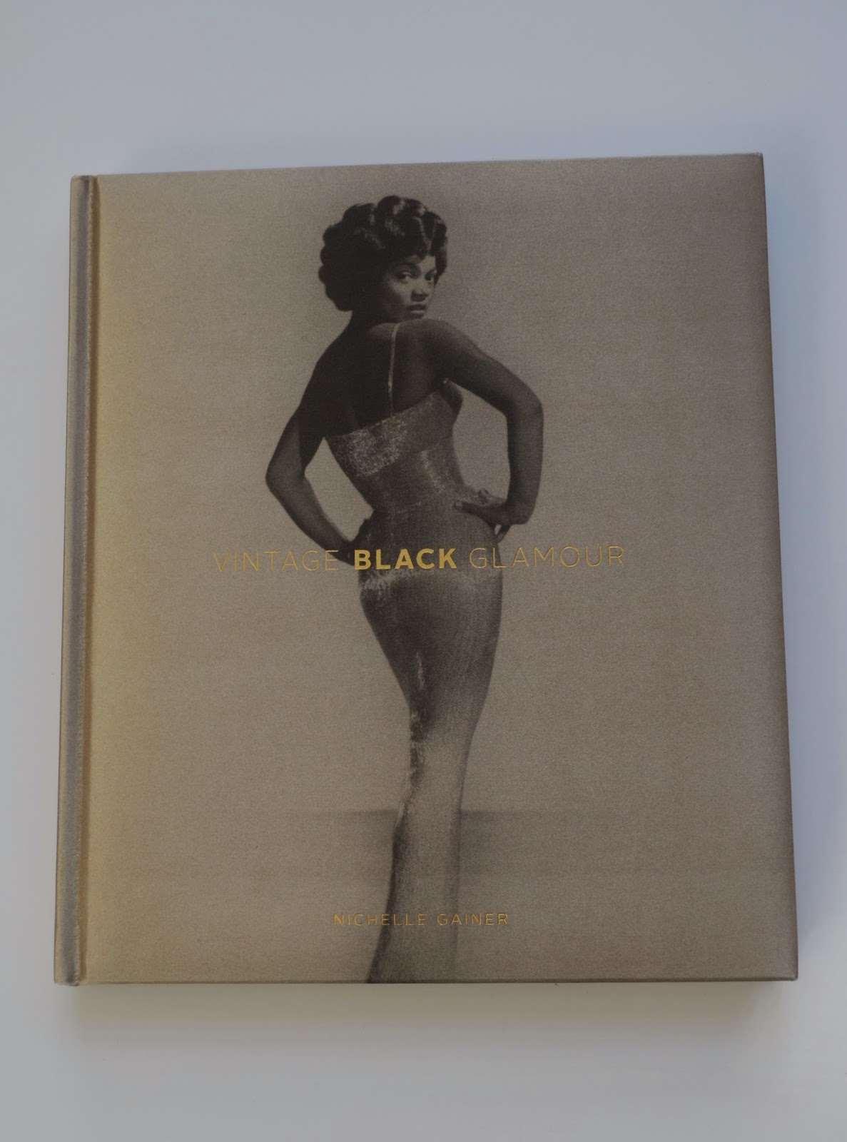 Vintage Black Glamour by Nichelle Gainer- Book Review