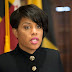  Alcaldesa de Baltimore destituye al jefe de la Policía
