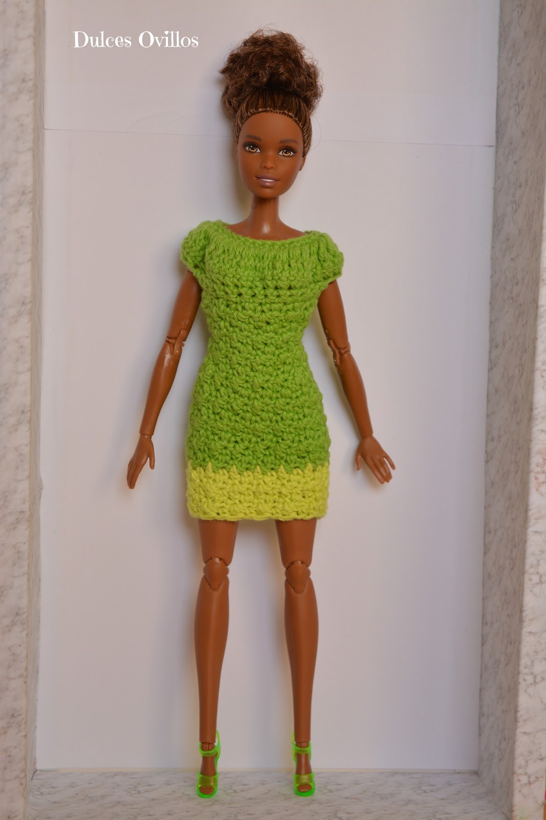 Dulces Ovillos: Vestido a crochet para Barbie - Crochet dress for Barbie  Made to Move