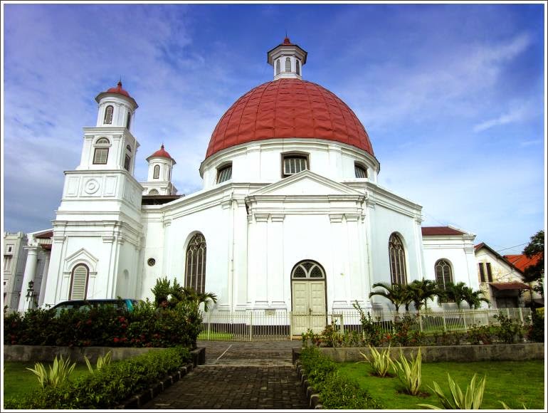6 Rumah Ibadah dan Hari Besar Agama-agama di Indonesia - Bocah Pintar