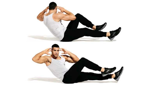 orang melakukan crunches