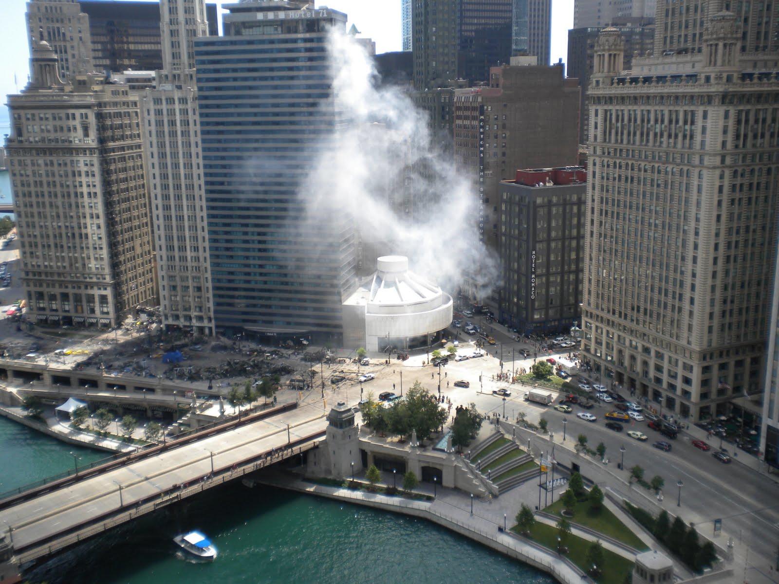 Dead Herring Watching filming of Transformers movie in Chicago