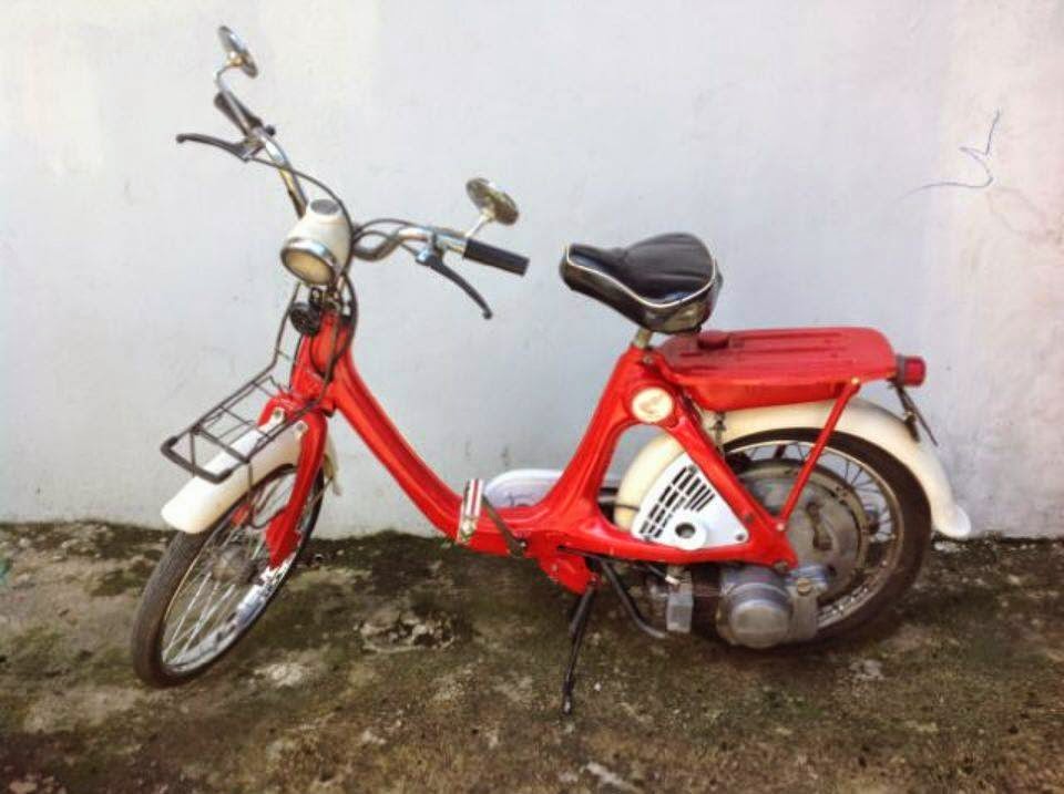 Sepeda Motor Antik HOnda  V50 Dijual JAKARTA LAPAK 