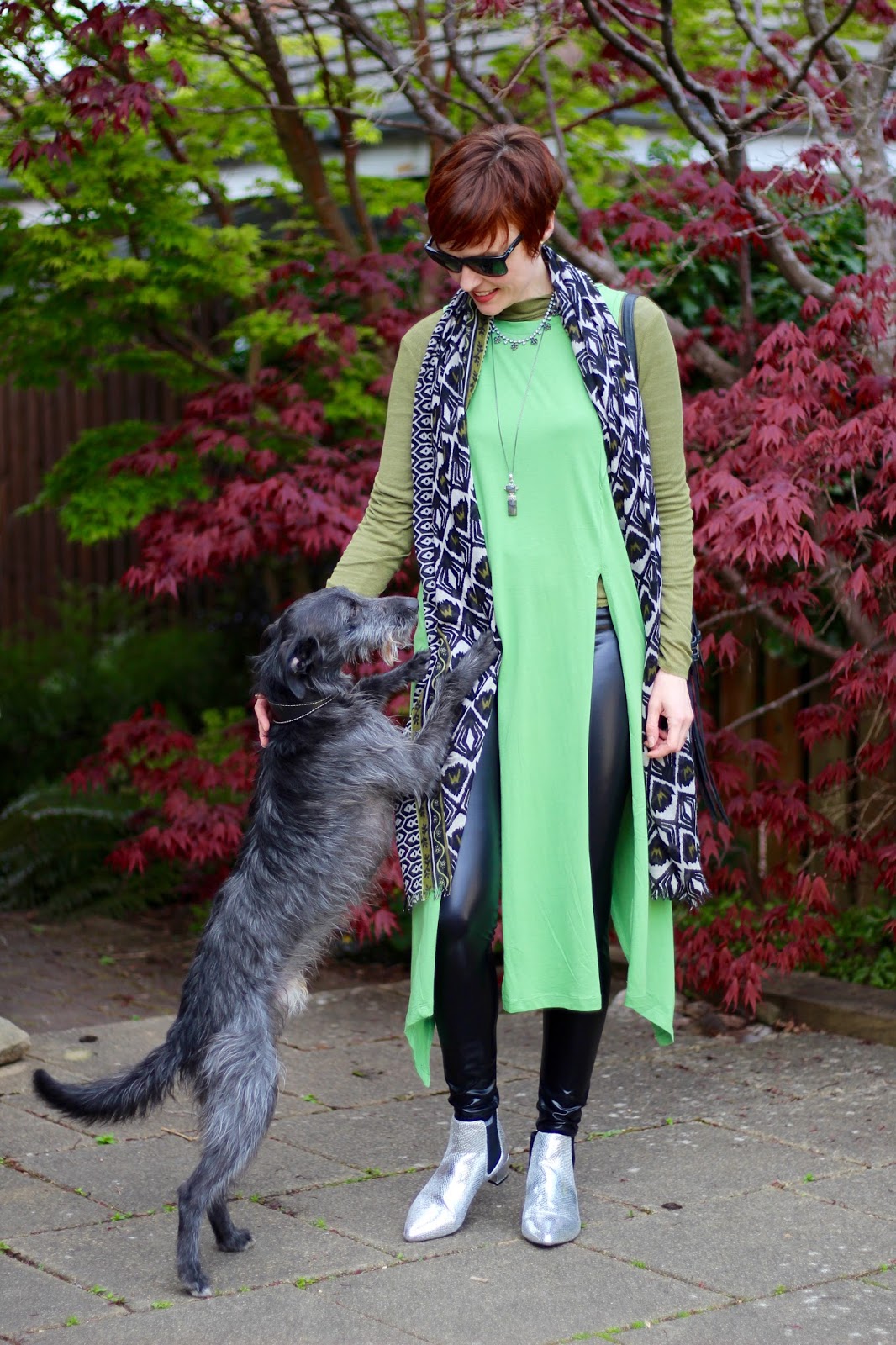 7 ways to be a Villain! | Green Tunic, Vinyl leggings, Silver Boots | Black and Green, over 40.