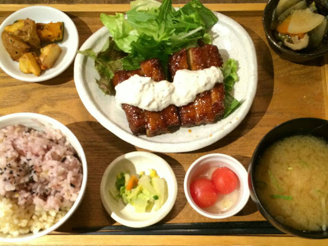 mumokuteki cafe:チキン南蛮風プレート