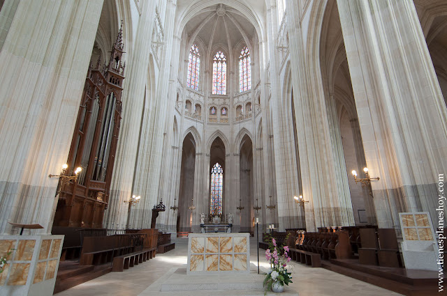 Catedral Nantes viaje turismo roaddtrip