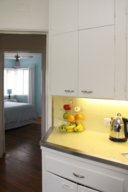 Casa decorada em turquesa e preto para um casal. Blog Achados de Decoração Casa decorada em turquesa e preto para um casal. Blog Achados de Decoração