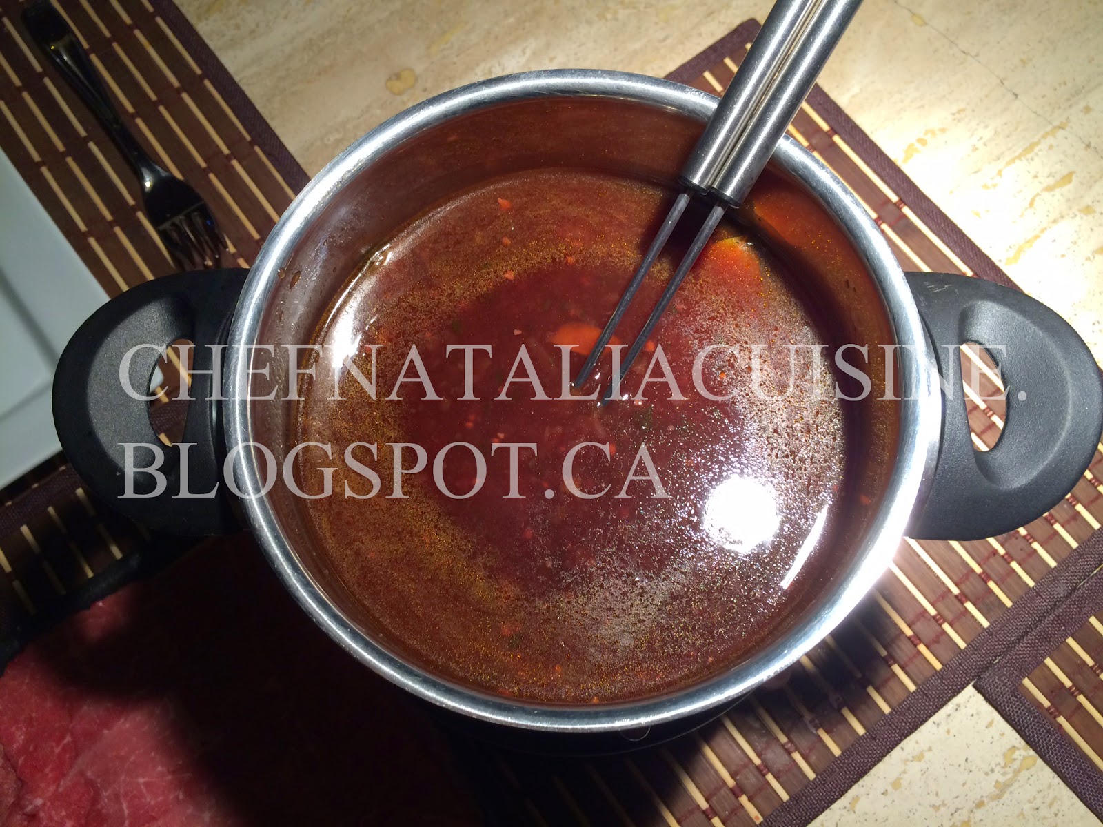 À s'en lécher les doigts Délicieux bouillon à fondue chinoise