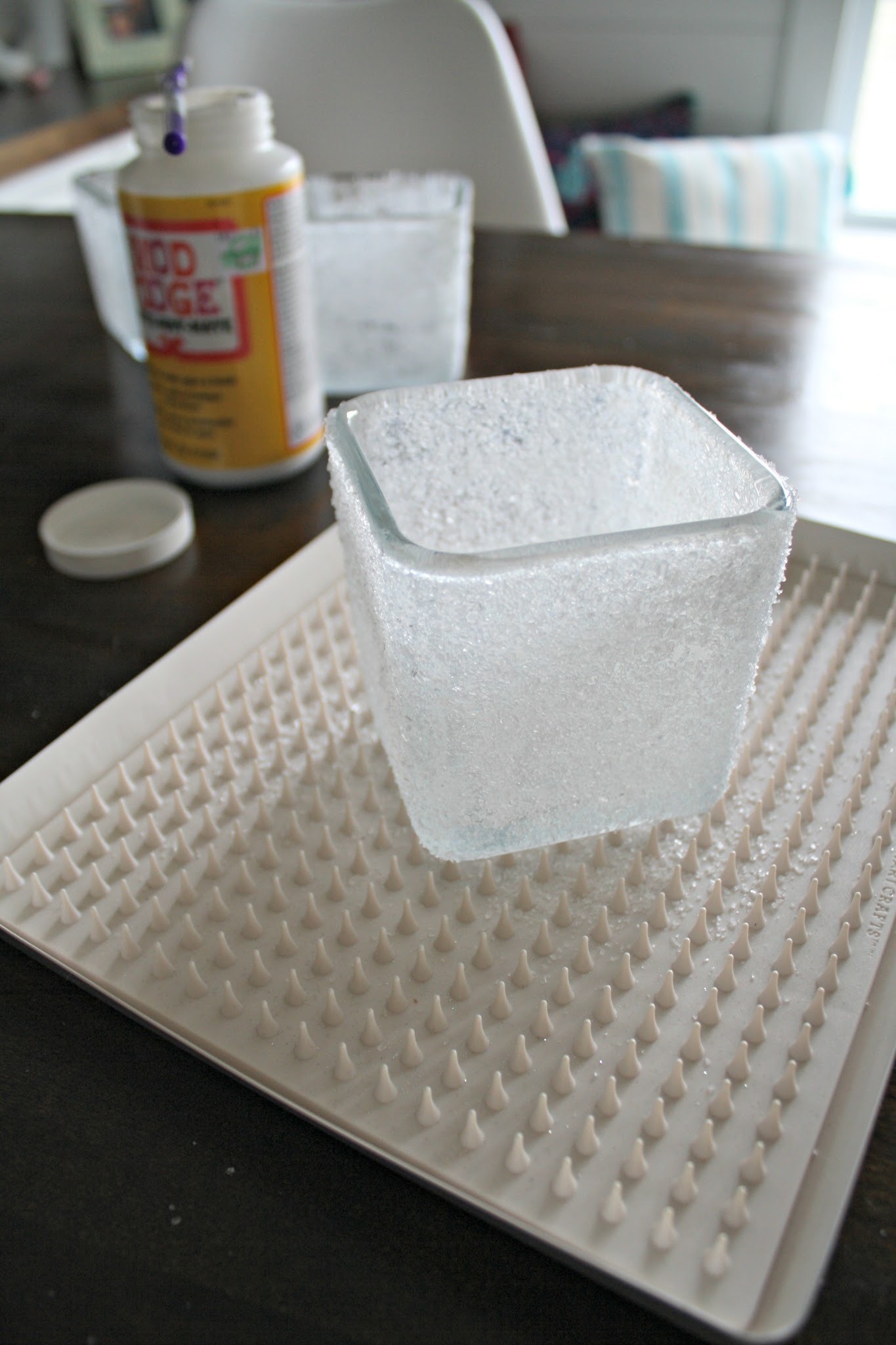 glitter tray for crafting