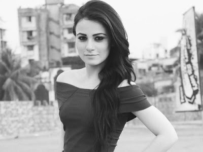 Biodata Radhika Madan