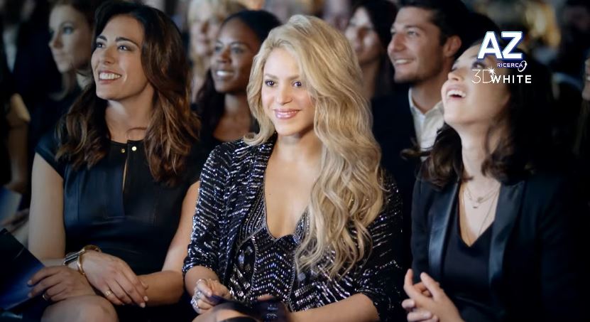 Shakira nello spot di Oral-B 3D White: info e foto dello spot - Novembre 2016