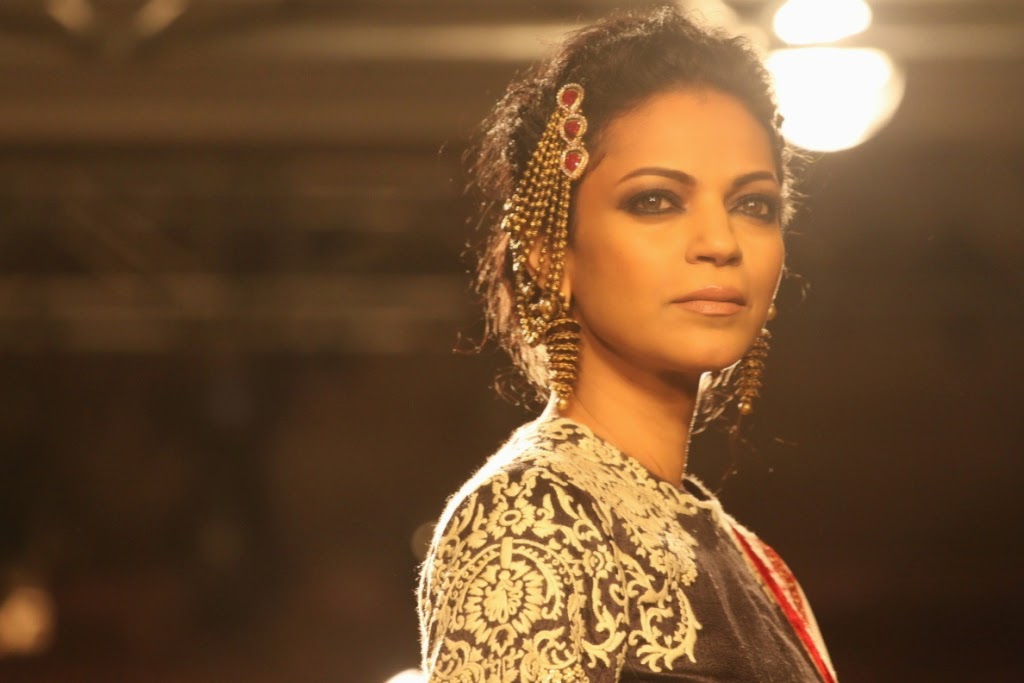 Kangana Ranaut at Shree Raj Mahal Jewelers India Couture Week - Pocket