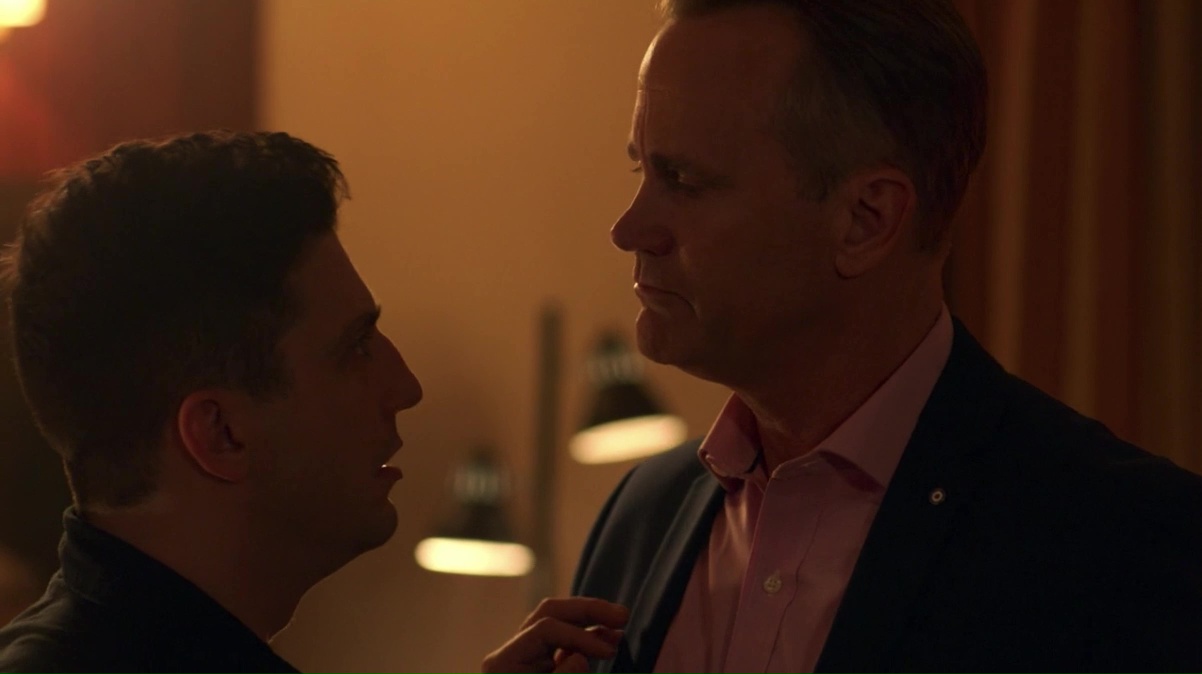 ausCAPS John Magaro shirtless in Jack Ryan 103 "Black 22"