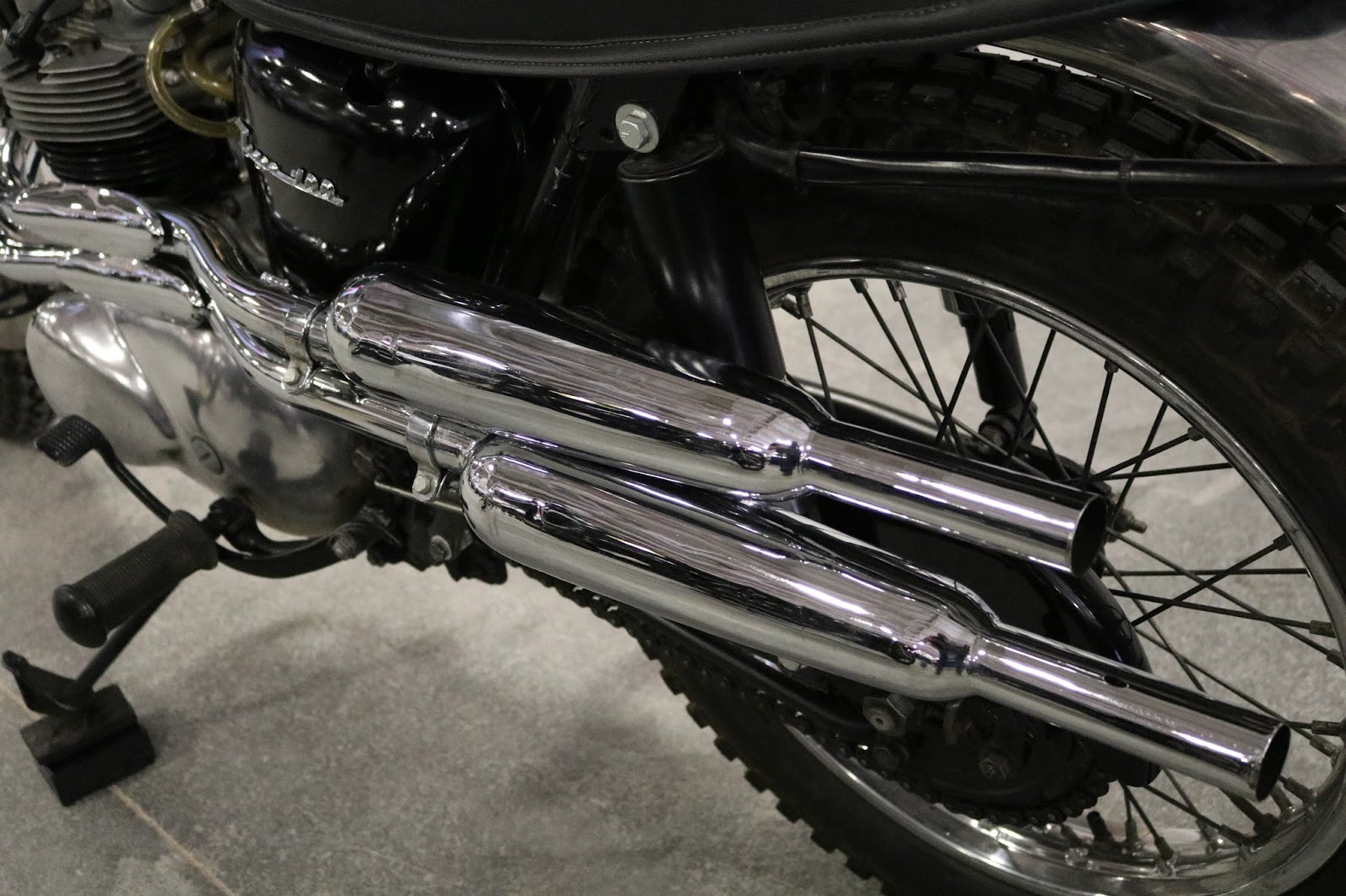 triumph t150 3 into 1 exhaust