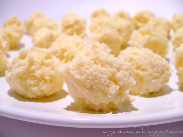 Essen aus Engelchens Küche: Champagner-Trüffel - fluffig handgerollt