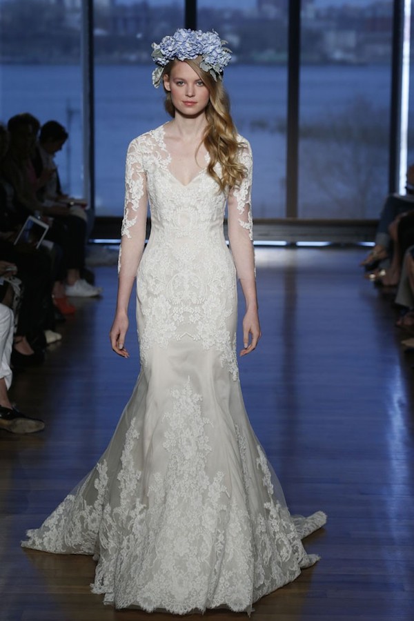 20 Pretty Perfect Wedding Dresses from Bridal Fashion Week - Perfete