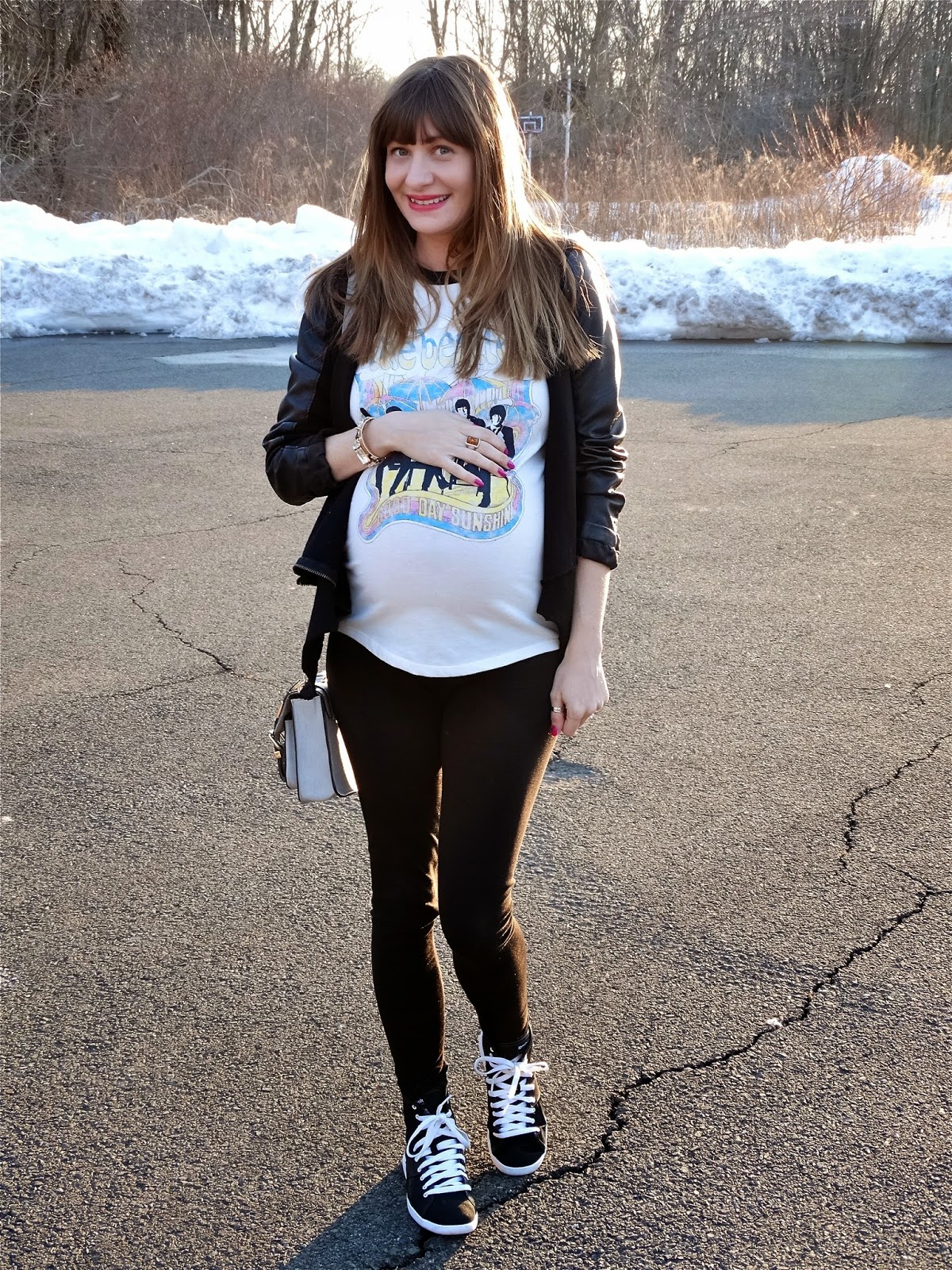 Maternity Style post by mommy blogger House Of Jeffers | www.houseofjeffers.com