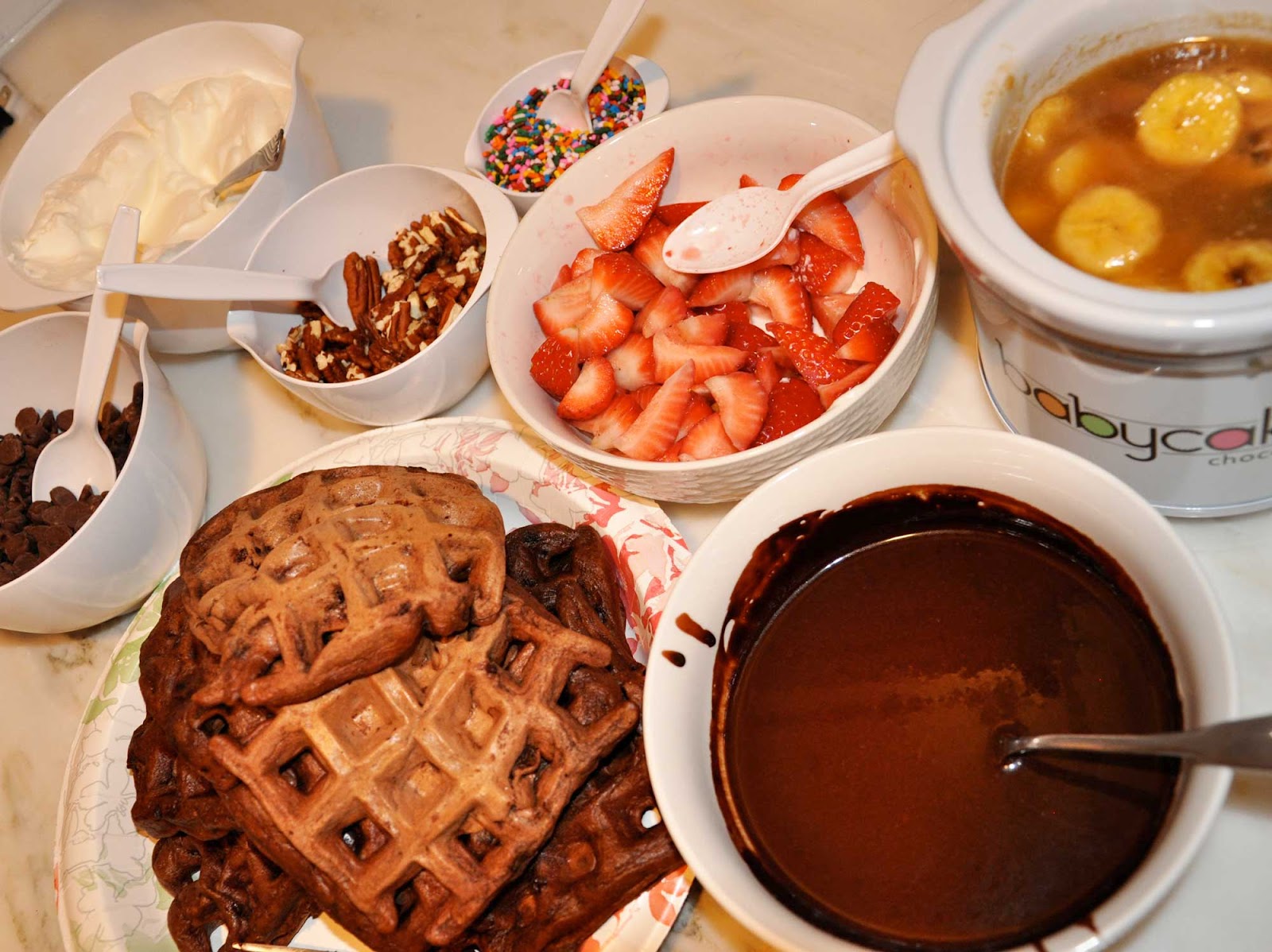 Maple Macaroni Chocolate Waffle Bar