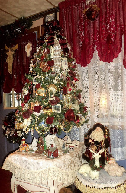 Christmas in the Den, Christmas Home Tour, 2018