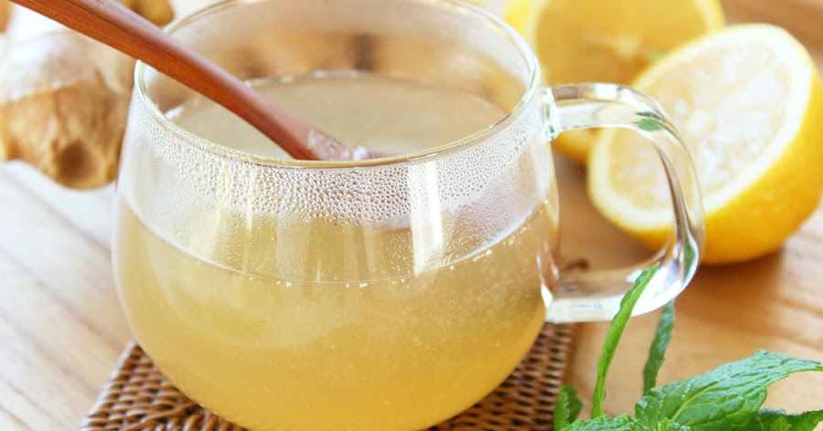 Вода с лимоном и медом. Лимонно имбирный напиток. Чем можно почистить кровь в организме человека. Хочу чай. Вода с лимоном и медом польза
