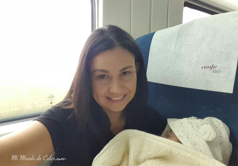 travel alone with a baby on the train