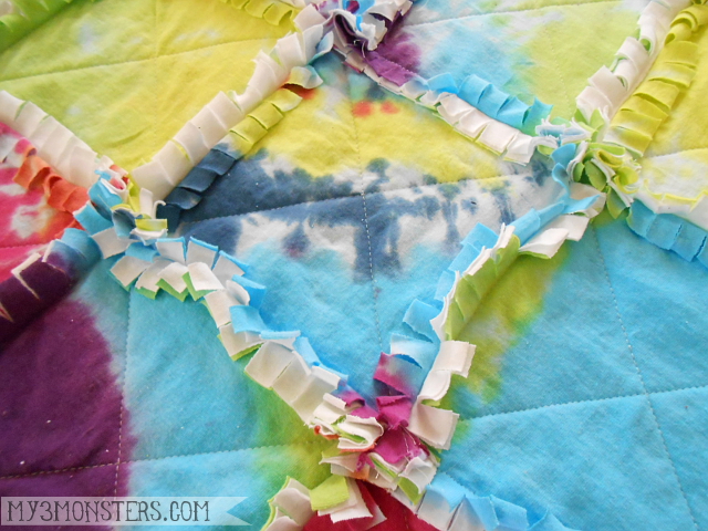 Tie Dye Picnic Quilt at /