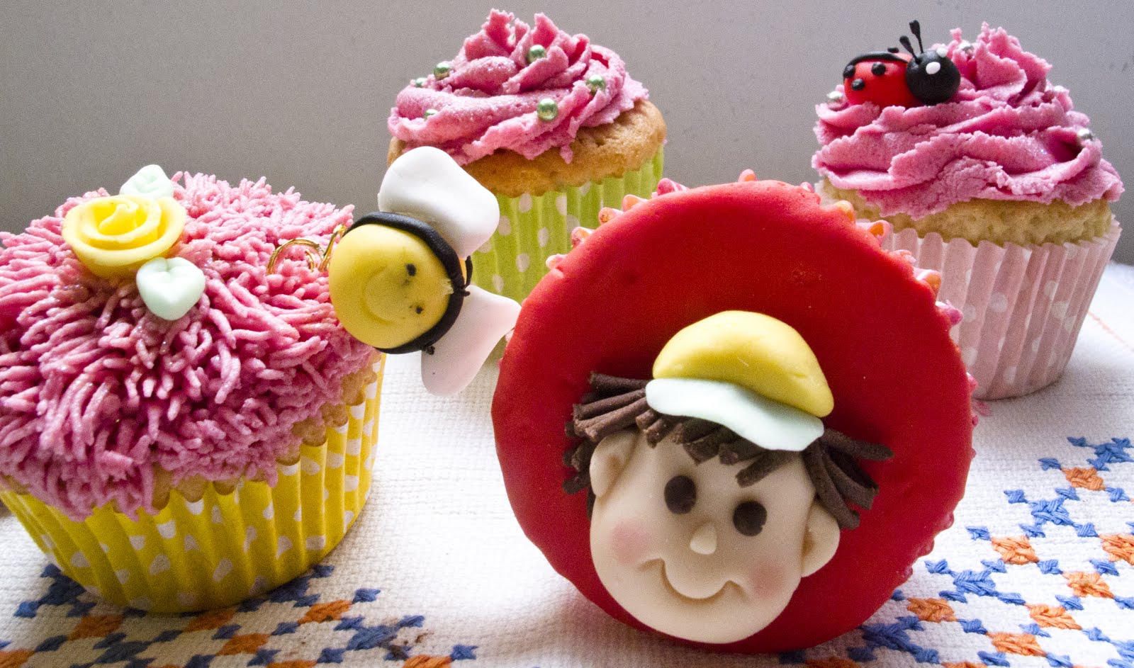 Con lo que hay... en la Cocina: Curso de decoración de Cupcakes